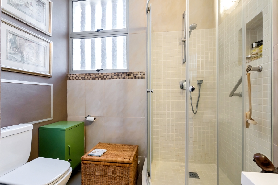 To Let 1 Bedroom Property for Rent in Green Point Western Cape